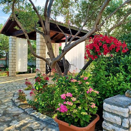 Apartmani Milena Barbat na Rabu Экстерьер фото