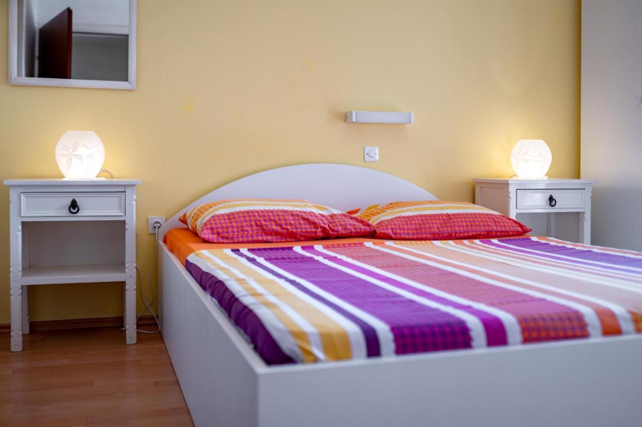 Apartmani Milena Barbat na Rabu Экстерьер фото