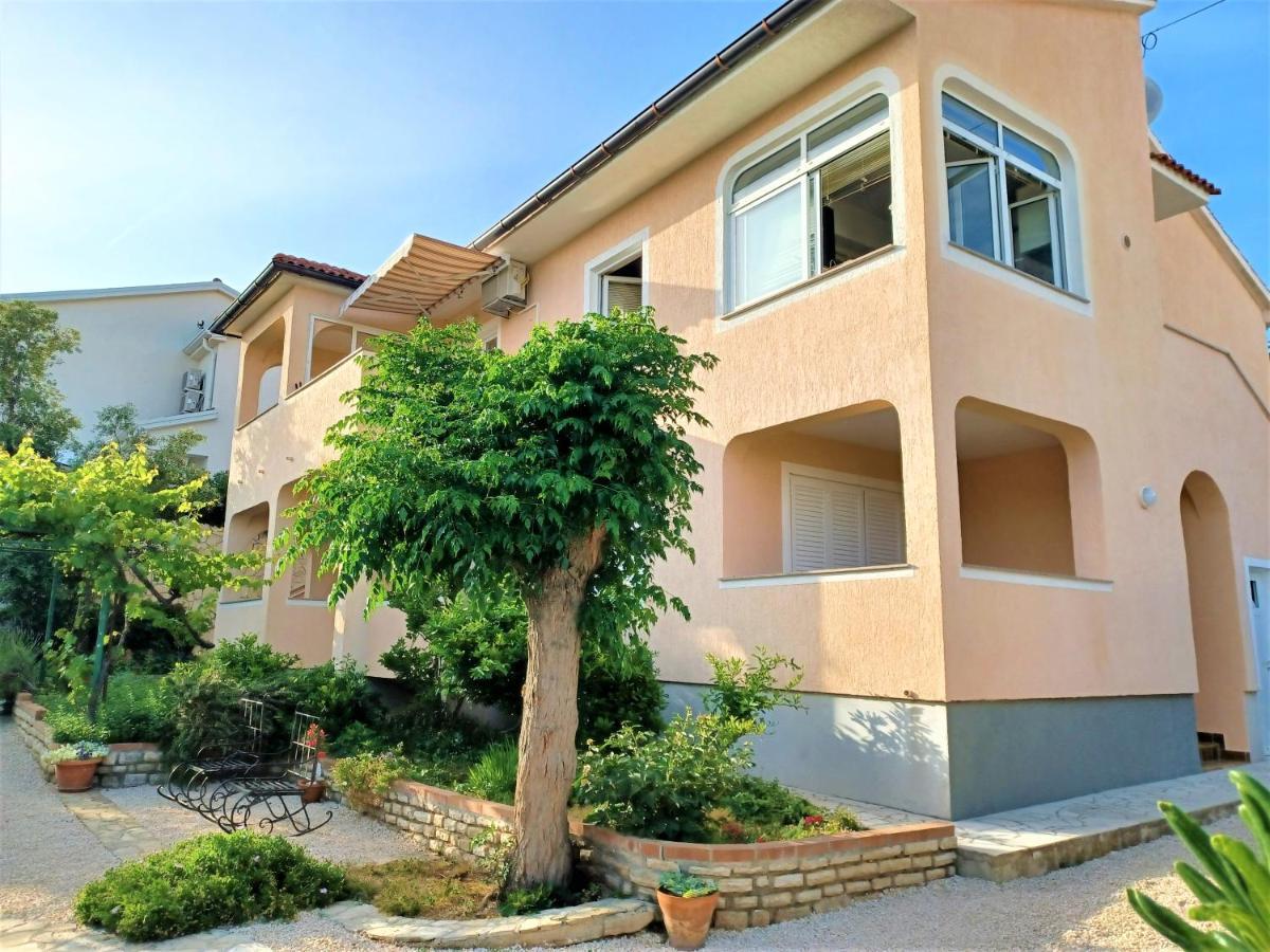 Apartmani Milena Barbat na Rabu Экстерьер фото